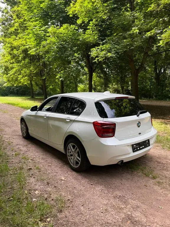 Gebraucht BMW 116 136 PS (100 kW) 2012 Weiß Kleinwagen