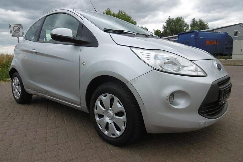 Silber Gebraucht 2010 Ford Ka Titanium Kleinwagen | 3.450 € (Guter Preis) - Bild 1/4