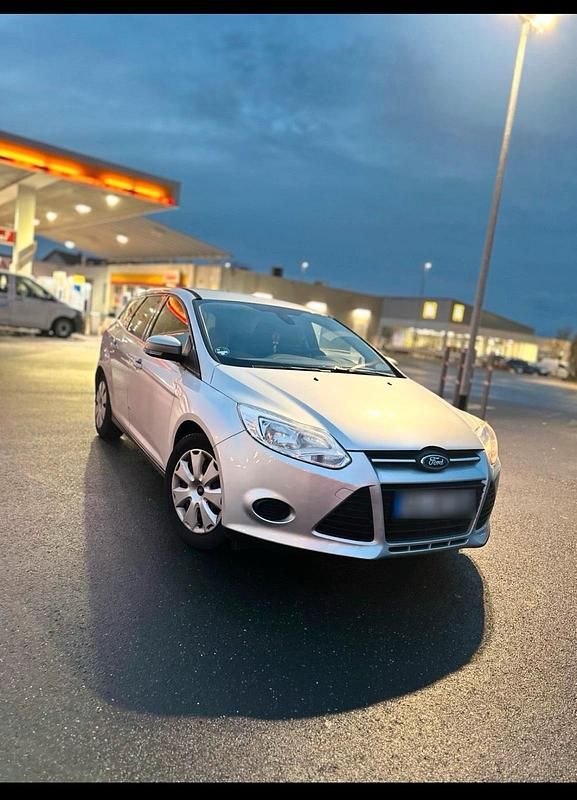 Brugt Ford Focus 130 HK (95 kW) 2012 Sølv Stationcar