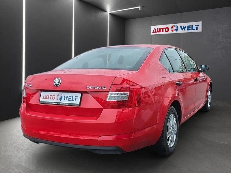 Gebraucht Skoda Octavia Active 86 PS (63 kW) 2013 Rot Limousine