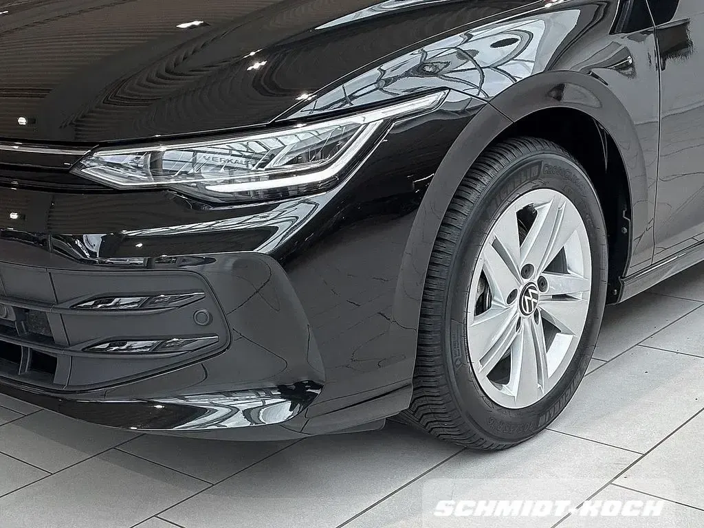 Gebraucht VW Golf VIII Life 116 PS (85 kW) 2024 Schwarz Limousine