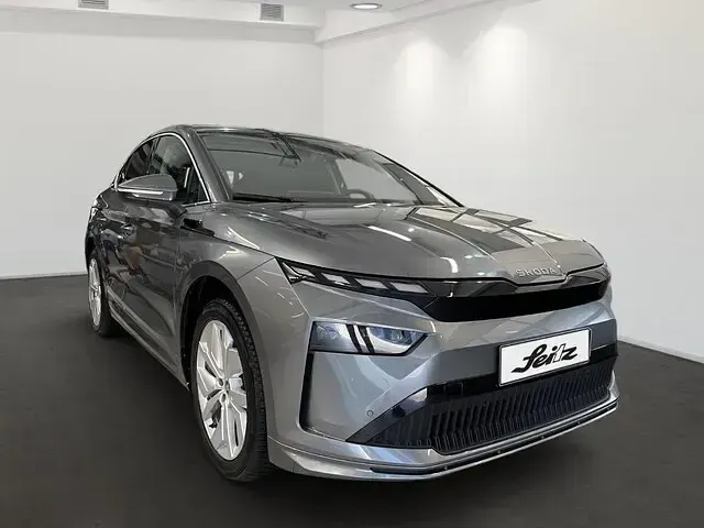Gebraucht Skoda Enyaq iV Loft 210 kW (286 PS) 2025 Grau SUV