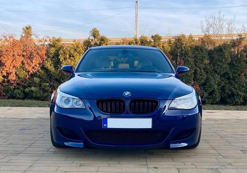 Second-hand BMW M5 Performance 507 CP (372 kW) 2005 Albastru Berlinǎ
