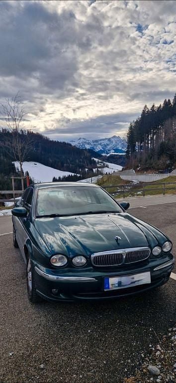 Grün Gebraucht 2005 Jaguar X-type Executive Limousine | 7.720 € (Teuer) - Bild 1/4