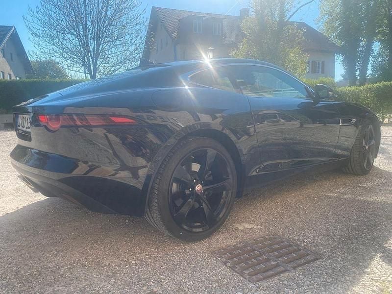 Gebraucht Jaguar F-Type 300 PS (220 kW) 2018 Schwarz Coupé