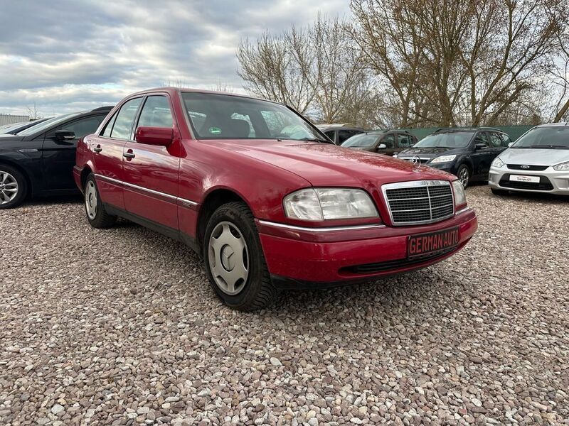Rot Gebraucht 1995 Mercedes C200 Elegance Limousine | 1.490 € - Bild 1/4