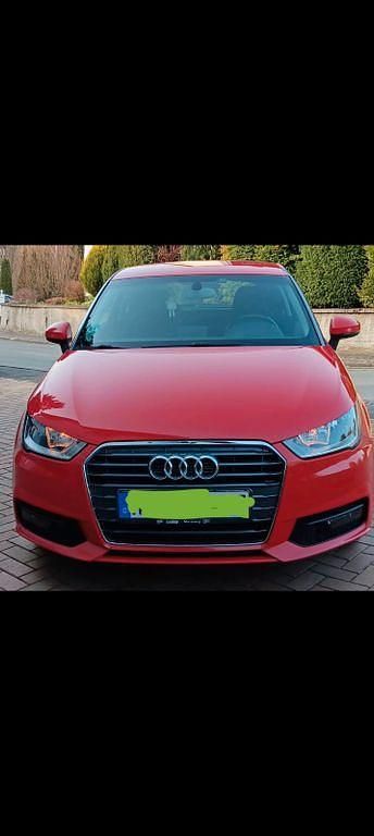 Gebraucht Audi A1 95 PS (69 kW) 2015 Rot Kleinwagen