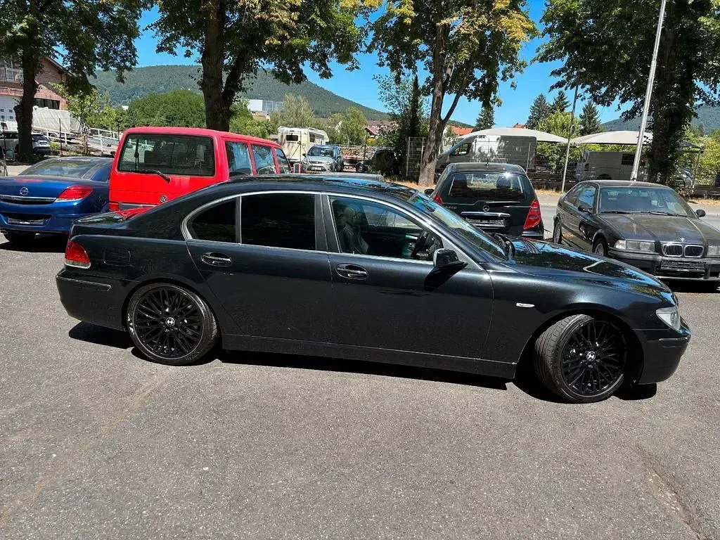 Gebraucht BMW 740 306 PS (225 kW) 2006 Schwarz Limousine