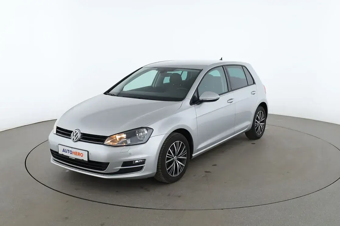 Gebraucht VW Golf VII Allstar 2017 Limousine