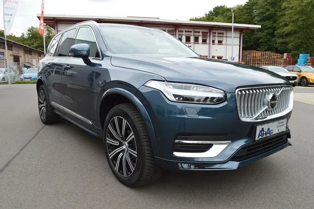 Gebraucht Volvo XC90 Plus 235 PS (172 kW) 2023 Denim blue SUV