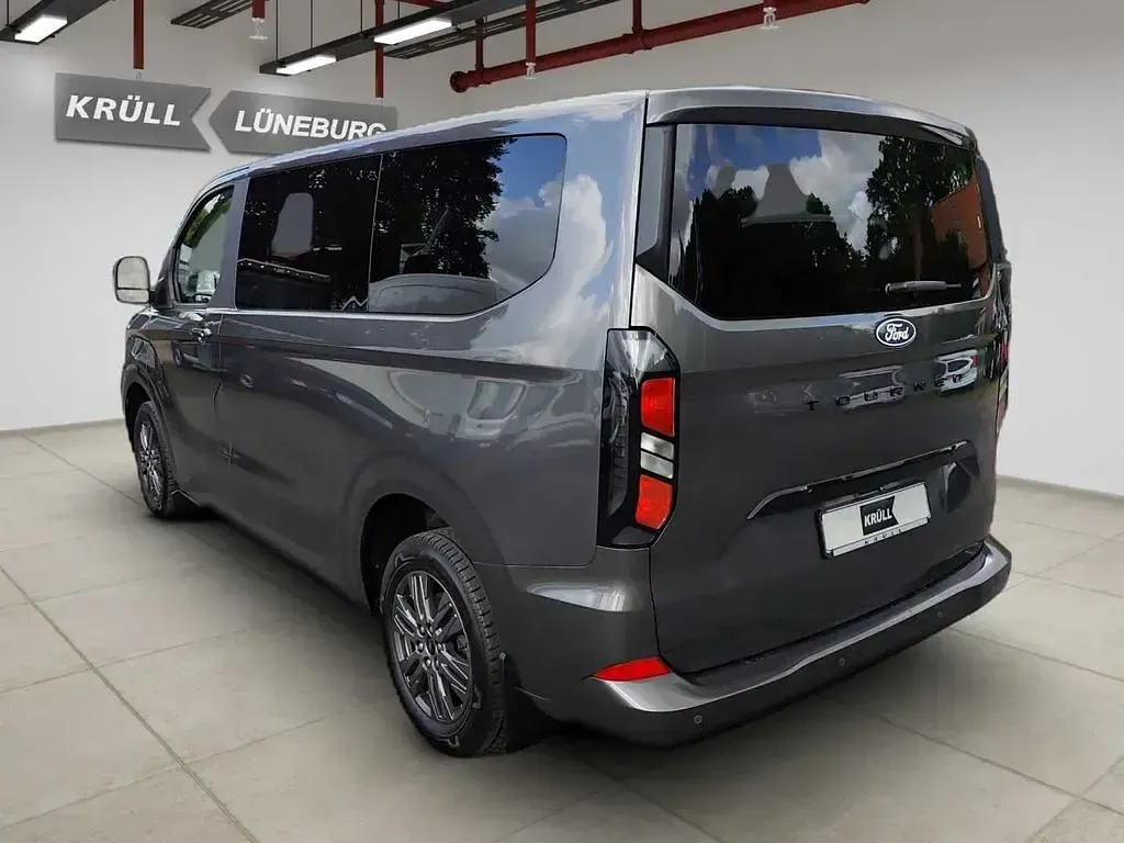 Gebraucht Ford Tourneo Titanium 136 PS (100 kW) 2025 Grau Van / Kleinbus