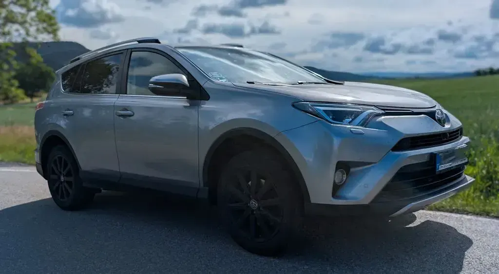 Gebraucht Toyota RAV4 Executive 152 PS (111 kW) 2017 Silber SUV