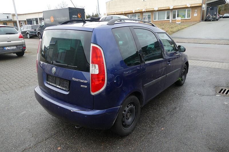 Gebraucht Skoda Roomster 80 PS (58 kW) 2009 Blau Van / Kleinbus