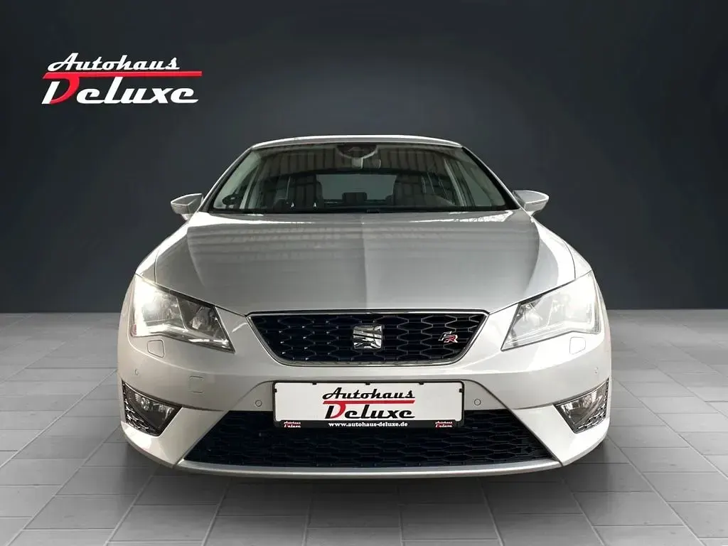 Gebraucht Seat Leon FR-Line 150 PS (110 kW) 2016 "estrella" silber Limousine