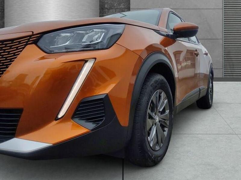Gebraucht Peugeot e-2008 Active 100 kW (136 PS) 2021 Orange SUV