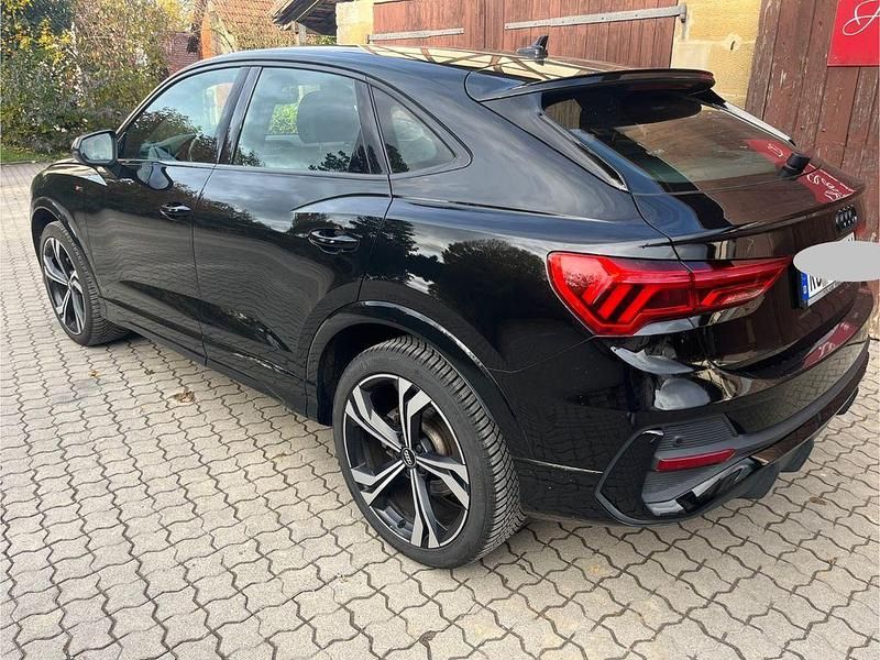 Gebraucht Audi Q3 Sportback Edition .1 230 PS (169 kW) 2019 Schwarz SUV