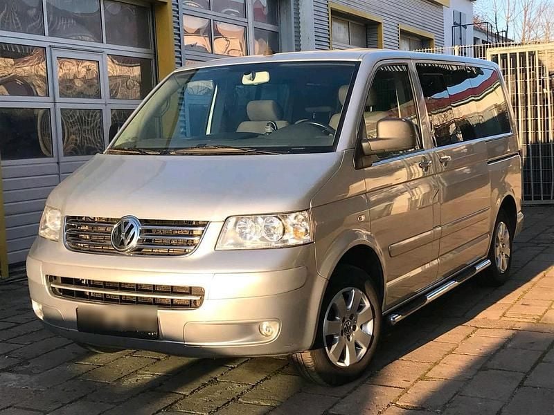 Silber Gebraucht 2003 VW T5 Van | 9.000 € (Etwas zu teuer) - Bild 1/4