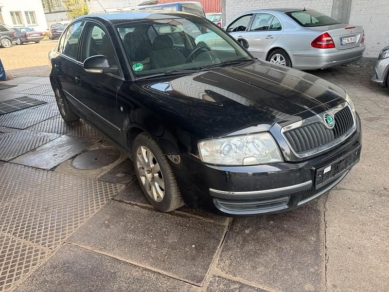 Second-hand Skoda Superb 140 CP (102 kW) 2008 Negru Berlinǎ