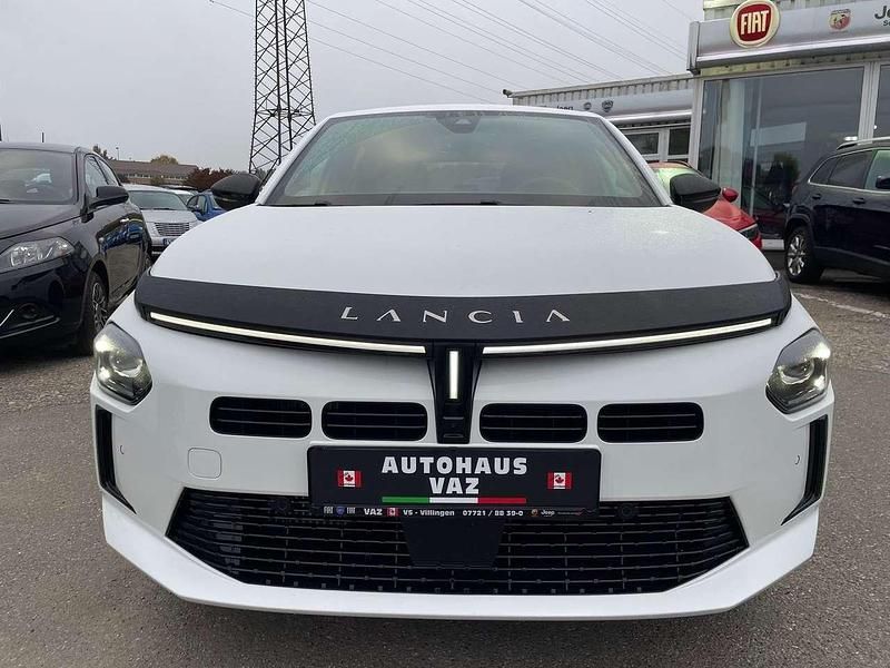 Neu Lancia Ypsilon 101 PS (74 kW) 2025 Bianco marmo Kleinwagen