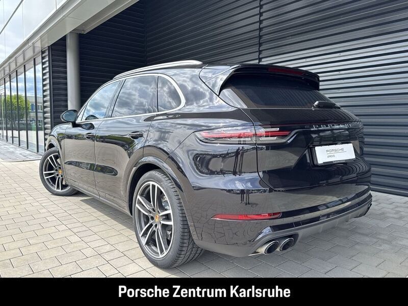 Gebraucht Porsche Cayenne Turbo 550 PS (404 kW) 2018 Tiefschwarzmetallic SUV