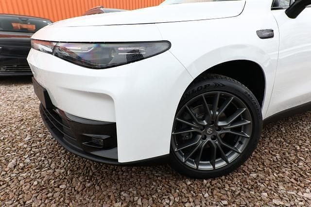 Neu Leapmotor C10 215 PS (158 kW) 2025 Pearly white pearly white SUV