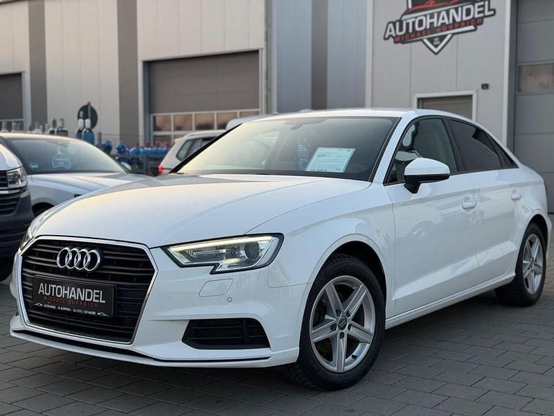 Gebraucht Audi A3 Basis 150 PS (110 kW) 2019 Weiß Limousine