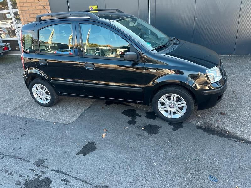 Schwarz Gebraucht 2007 Fiat Panda Kleinwagen | 2.957 € (Etwas zu teuer) - Bild 1/4