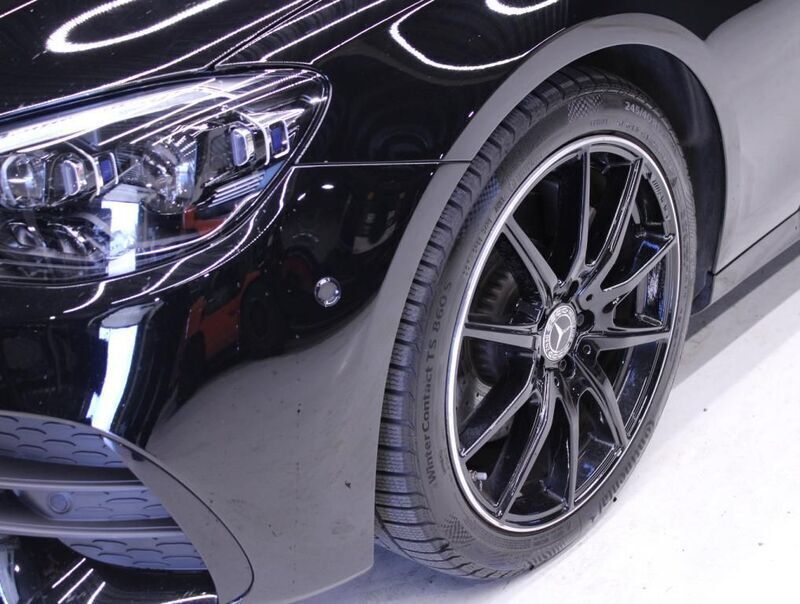 Gebraucht Mercedes E220 AMG 200 PS (147 kW) 2023 Unilack schwarz Kombi