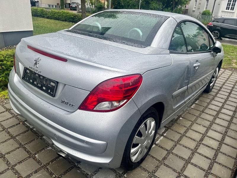 Gebraucht Peugeot 207 CC Active 120 PS (88 kW) 2013 Grau Cabrio