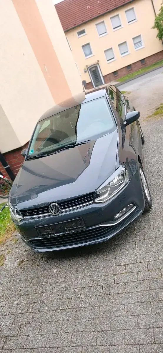 Gebraucht VW Polo 60 PS (44 kW) 2016 Grau Kleinwagen
