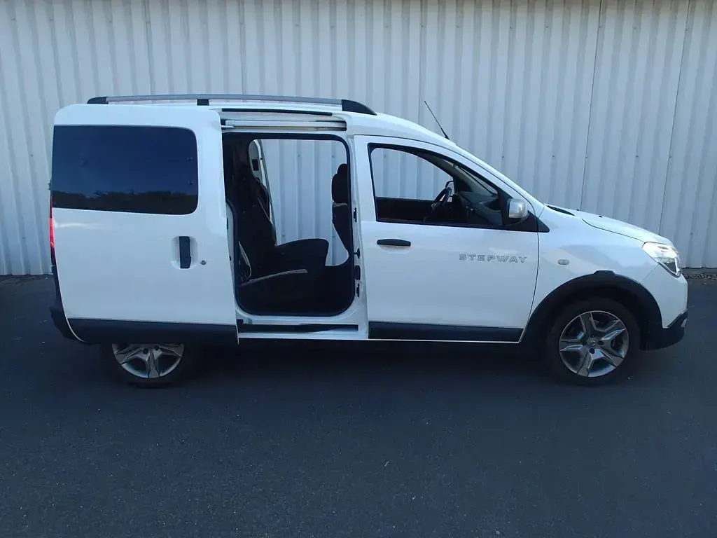 Gebraucht Dacia Dokker Stepway 131 PS (96 kW) 2020 Van / Kleinbus