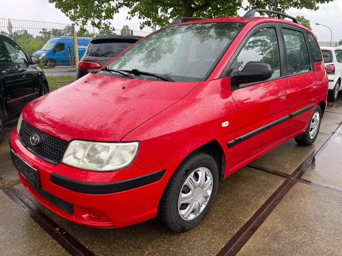 Gebraucht Hyundai Matrix 103 PS (75 kW) 2006 Rot Van / Kleinbus