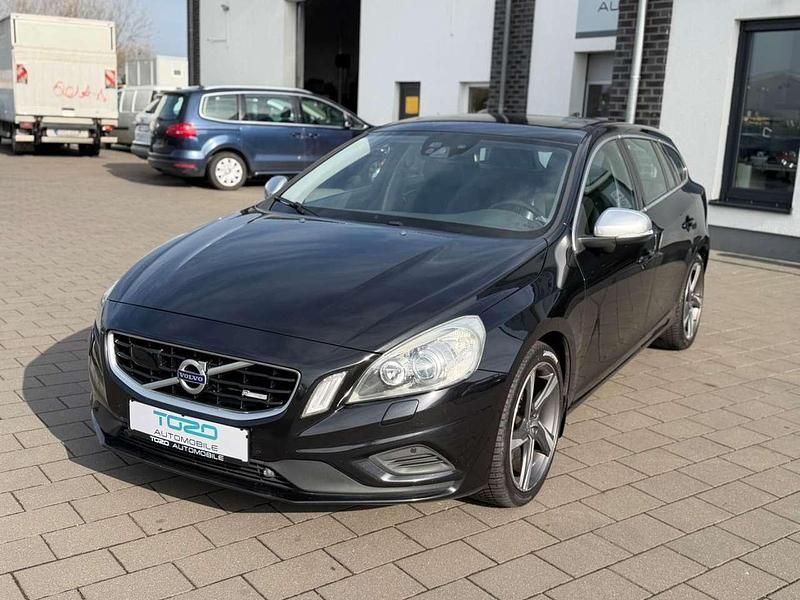 Gebraucht Volvo V60 R-Design 305 PS (224 kW) 2011 Schwarz Kombi