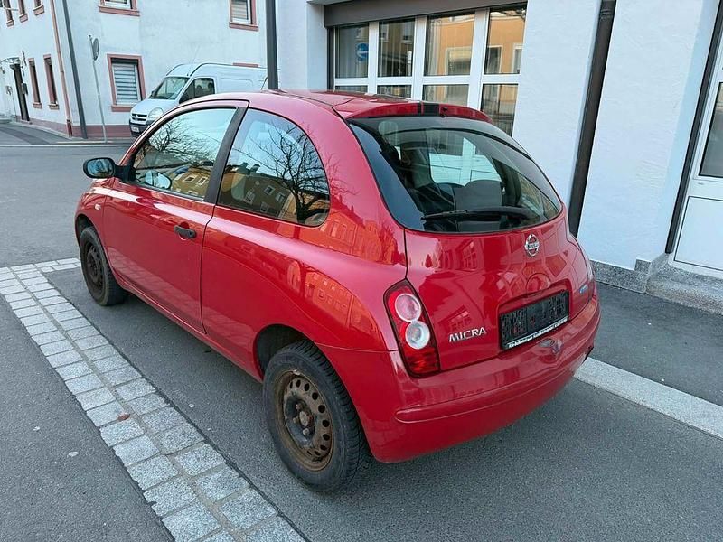 Gebraucht Nissan Micra 65 PS (47 kW) 2009 Rot Limousine