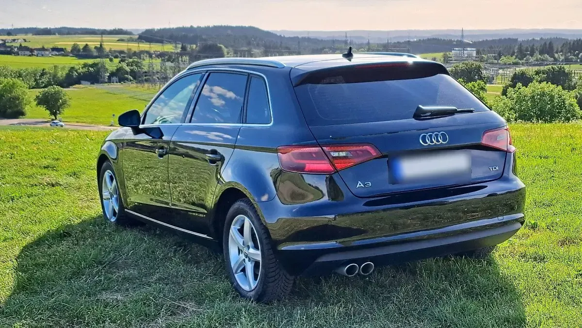 Gebraucht Audi A3 Ambiente 150 PS (110 kW) 2016 Limousine