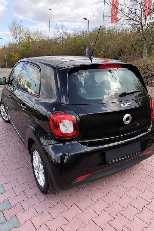 Gebraucht Smart ForFour Passion 71 PS (52 kW) 2015 Schwarz Kleinwagen
