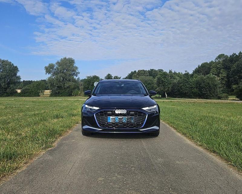 Gebraucht Audi A3 Advanced 150 PS (110 kW) 2024 Blau Limousine