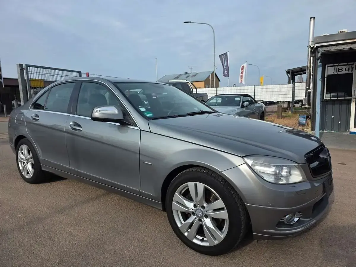 Gebraucht Mercedes C280 231 PS (169 kW) 2010 Grau Limousine