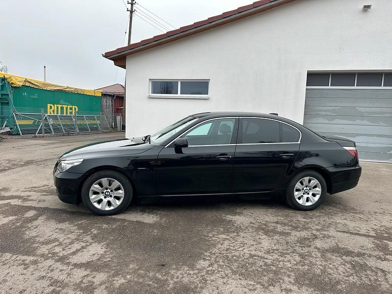 Gebraucht BMW 520 177 PS (130 kW) 2009 Schwarz Limousine