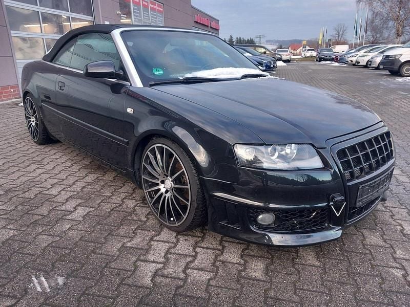 Schwarz Gebraucht 2002 Audi Cabriolet Cabrio | 5.000 € - Bild 1/4