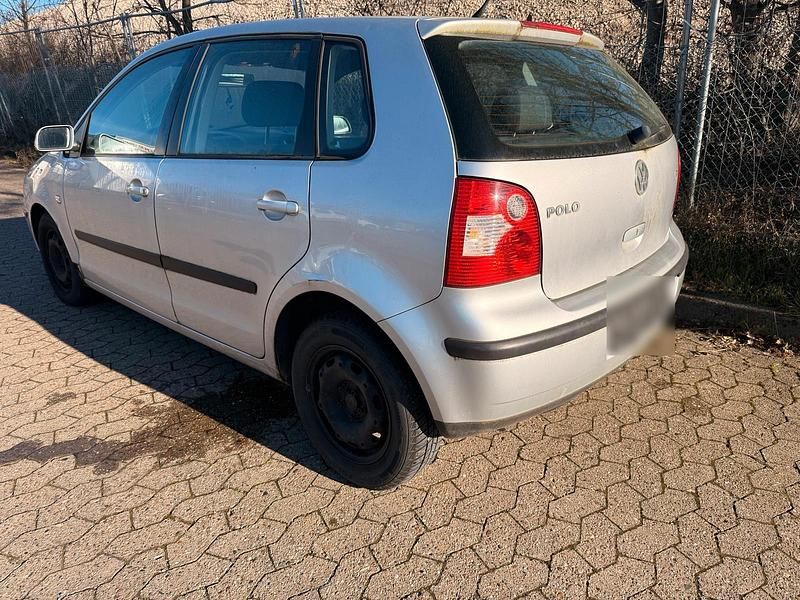 Gebraucht VW Polo 75 PS (55 kW) 2005 Silber Kleinwagen