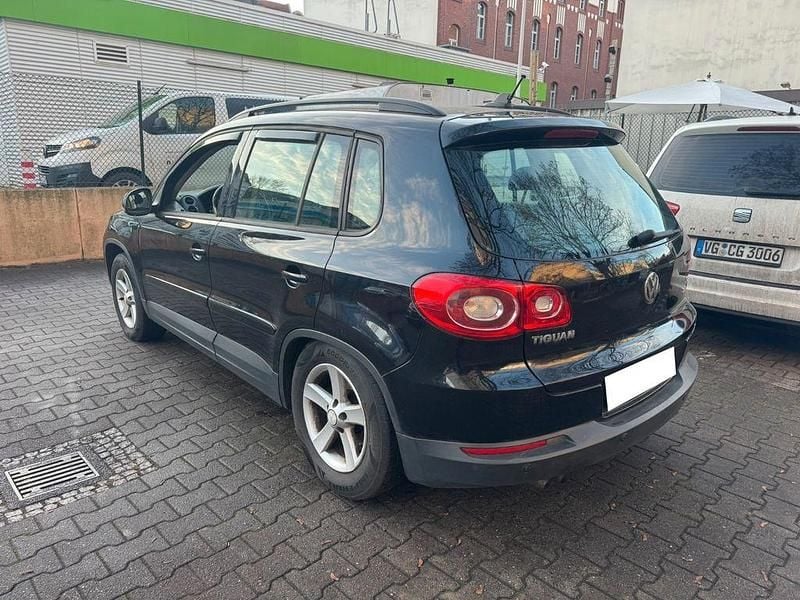 Gebraucht VW Tiguan Track & Field 140 PS (102 kW) 2008 Schwarz SUV