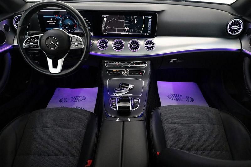 Gebraucht Mercedes E300 Avantgarde 245 PS (180 kW) 2018 Cavansitblau (metallic) Coupé