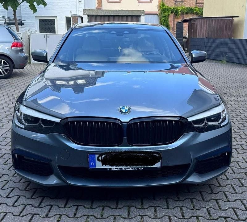 Grau Gebraucht 2020 BMW 530 M Sport Limousine | 30.000 € (Superpreis) - Bild 1/4