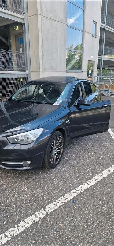 Grau Gebraucht 2011 BMW 535 Gran Turismo Limousine | 10.699 € (Guter Preis) - Bild 1/4