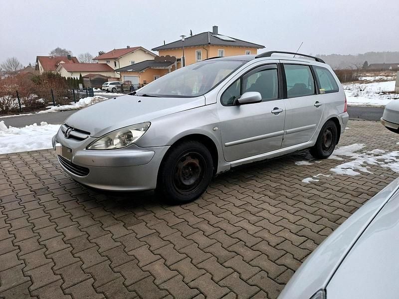 Silber Gebraucht 2004 Peugeot 307 Kombi | 800 € (Fairer Preis) - Bild 1/4