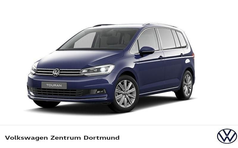 Blau Gebraucht 2024 VW Touran Highline Van / Kleinbus | 36.244 € (Fairer Preis) - Bild 1/4