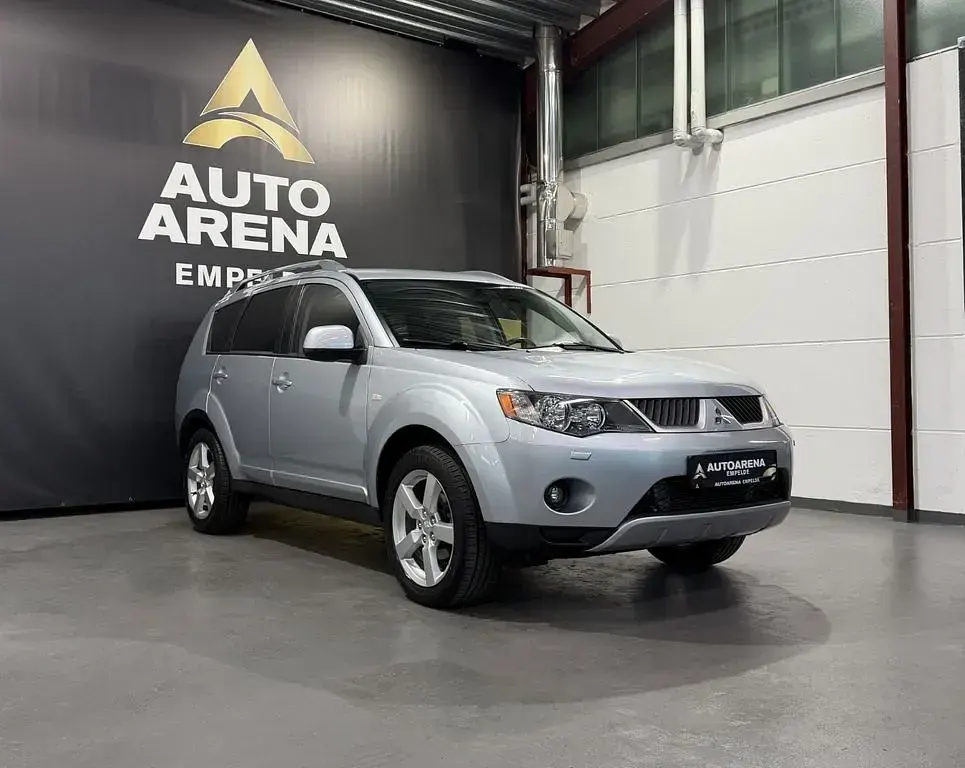 Gebraucht Mitsubishi Outlander Intense 140 PS (102 kW) 2007 Grau SUV