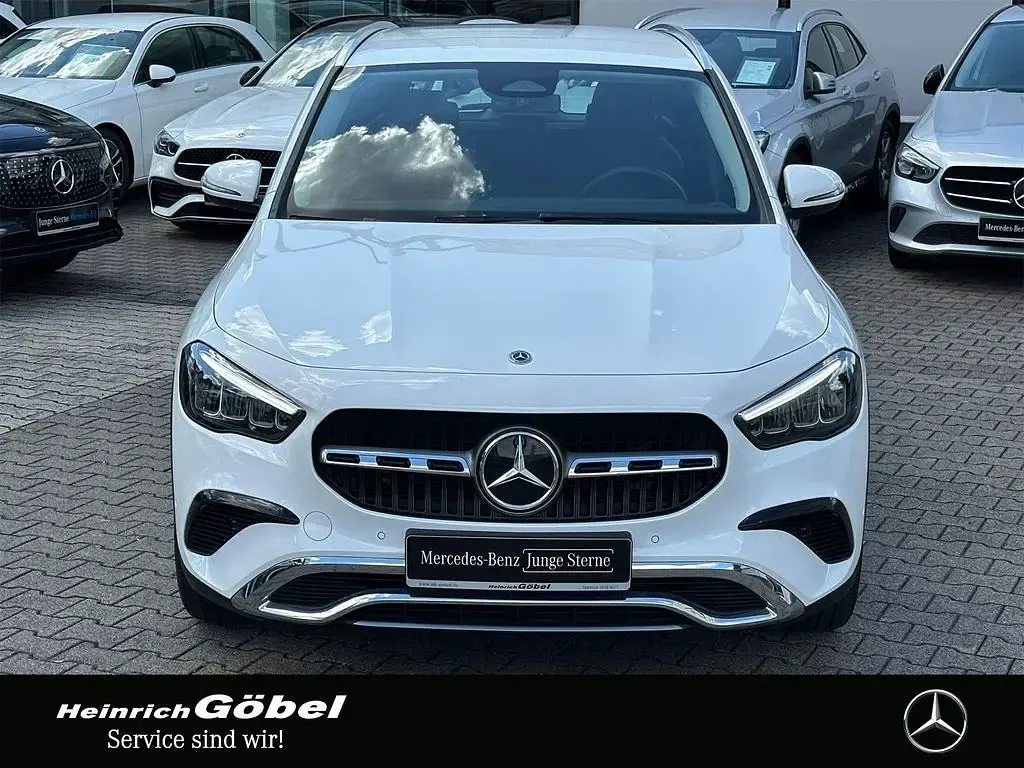 Gebraucht Mercedes GLA220 Progressive 190 PS (139 kW) 2025 Weiß SUV