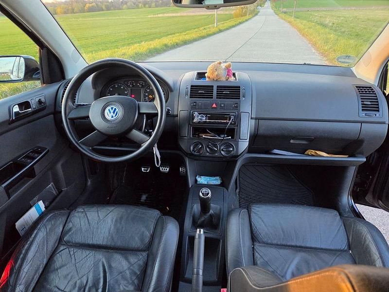 Second-hand VW Polo 75 CP (55 kW) 2002 Negru Berlinǎ
